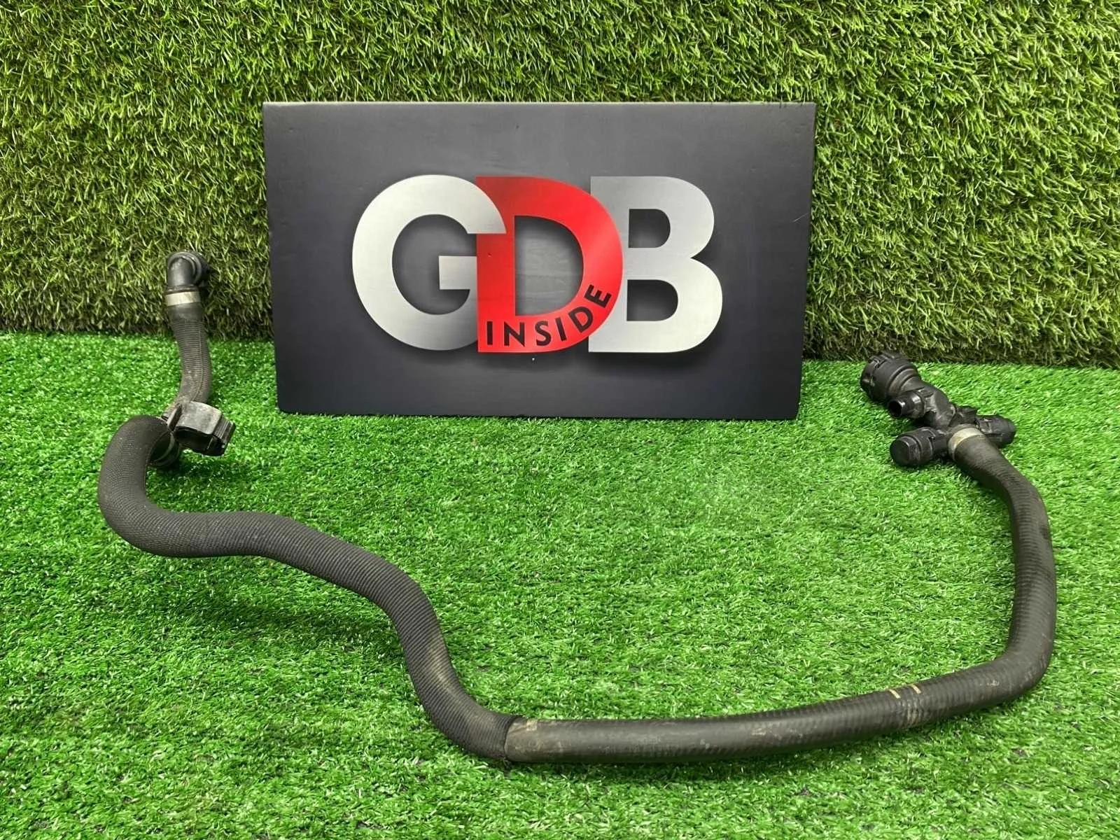 Патрубок системы охлаждения BMW X5 22.10.2013 17128514220 F15 N57D30A