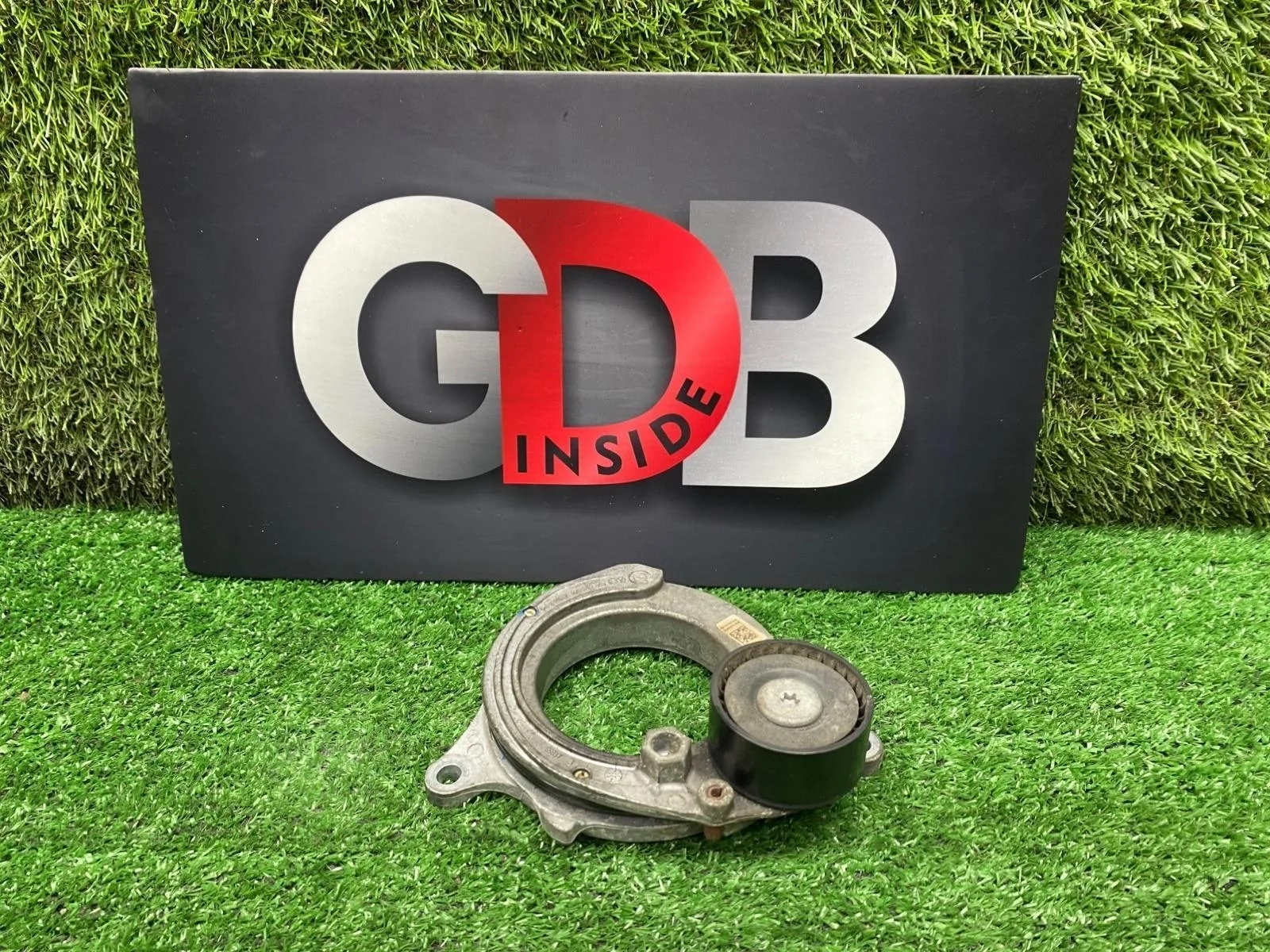 Натяжитель ремня приводного BMW 3 series 04.03.2016 11288580360 F30 B48B20A