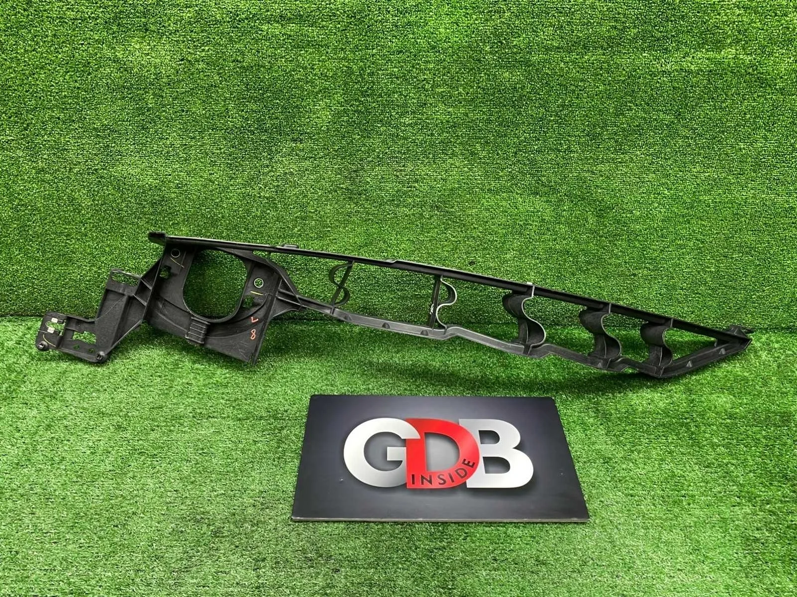 Кронштейн крыла BMW X5 17.09.2012 51657157989 E70 N57D30A, передний левый