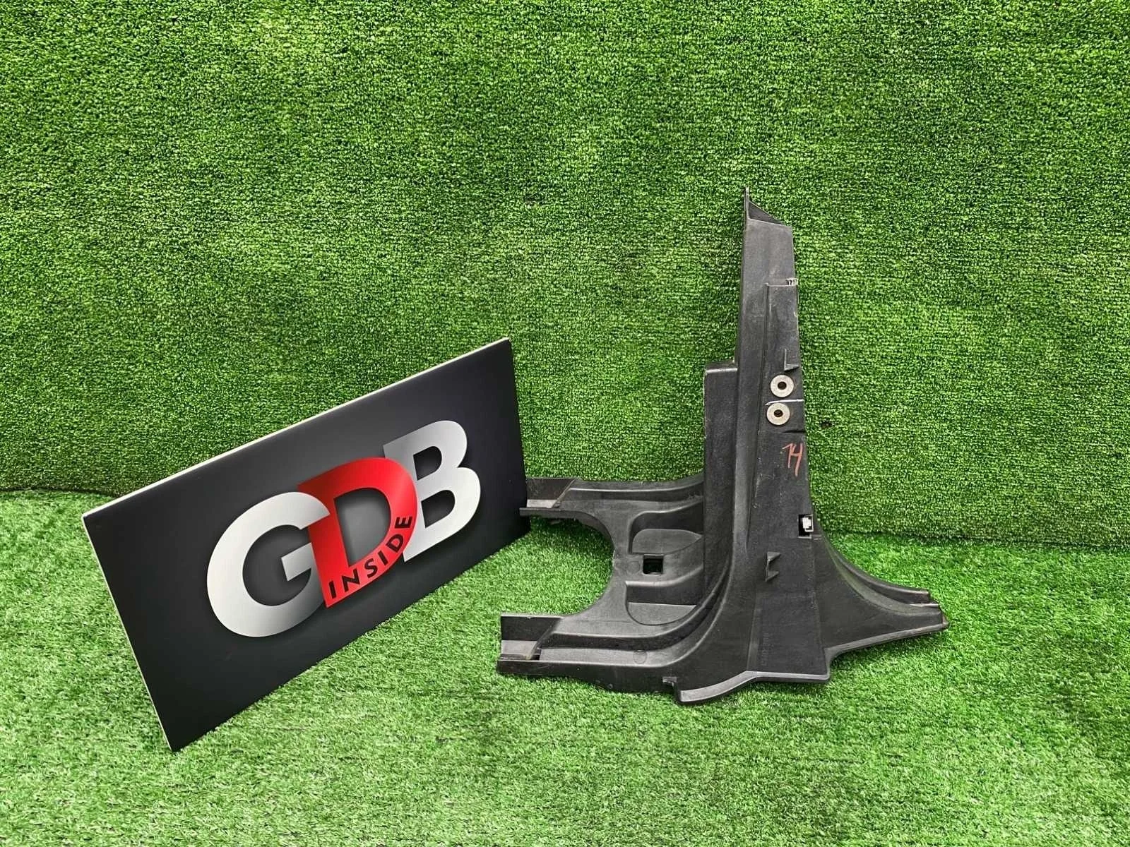 Кронштейн крыла BMW X5 17.09.2012 51657157983 E70 N57D30A, передний левый