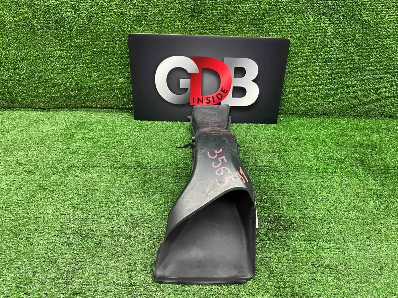 Воздуховод охлаждения тормозов Bmw 3 Series 27.08.2012 51748054230 F30 N55B30A, передний правый