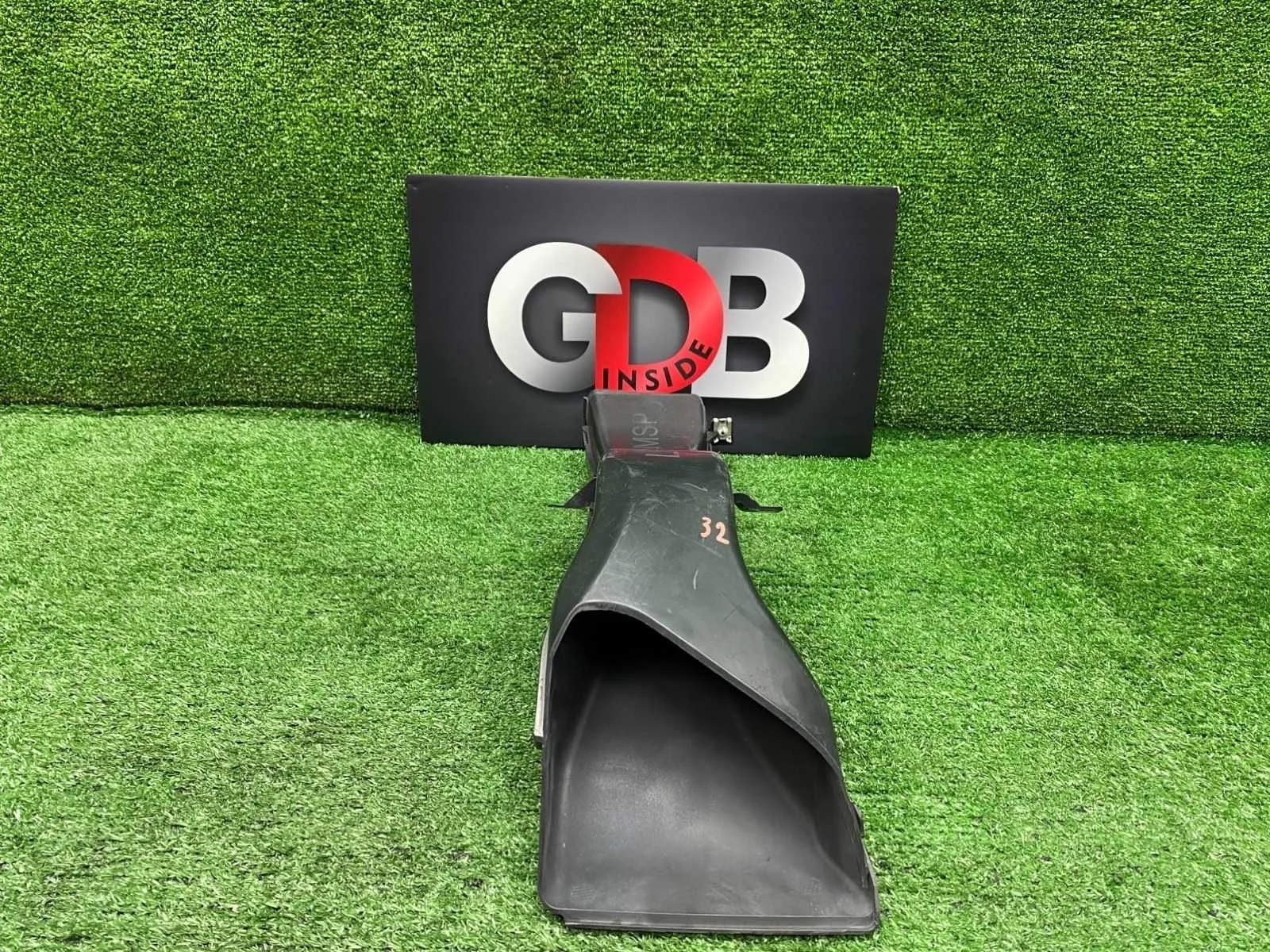 Воздуховод охлаждения тормозов Bmw 3 Series 27.08.2012 51748054229 F30 N55B30A, передний левый