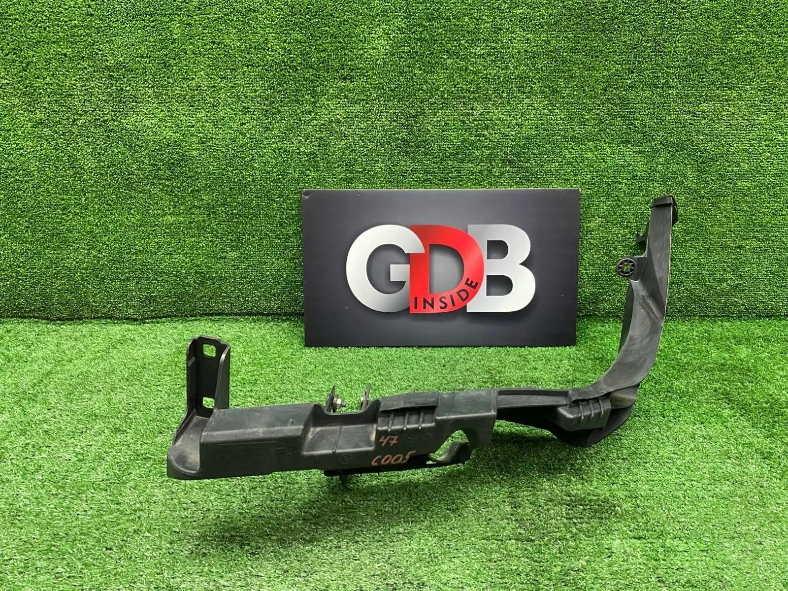 Кронштейн фары BMW X1 10.11.2011 51642990179 E84 N20B20A, передний левый