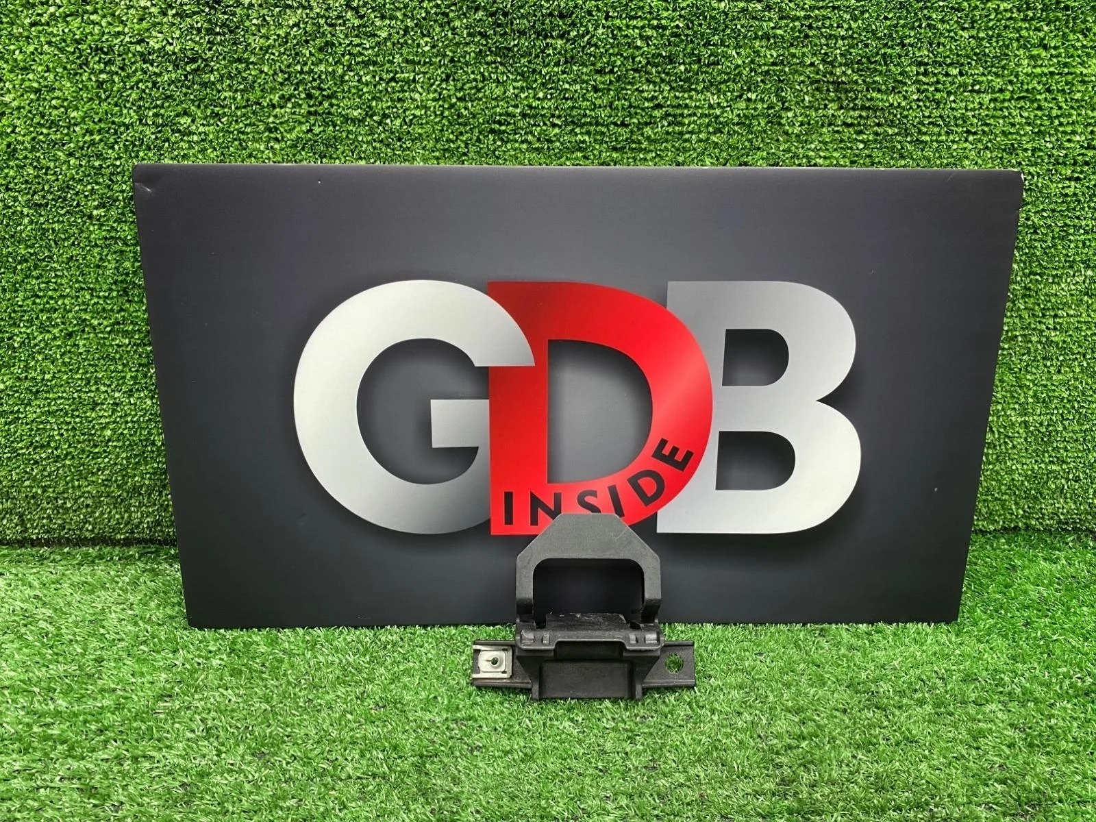 Кронштейн радиатора Bmw X1 10.11.2011 17117591647 E84 N20B20A, передний