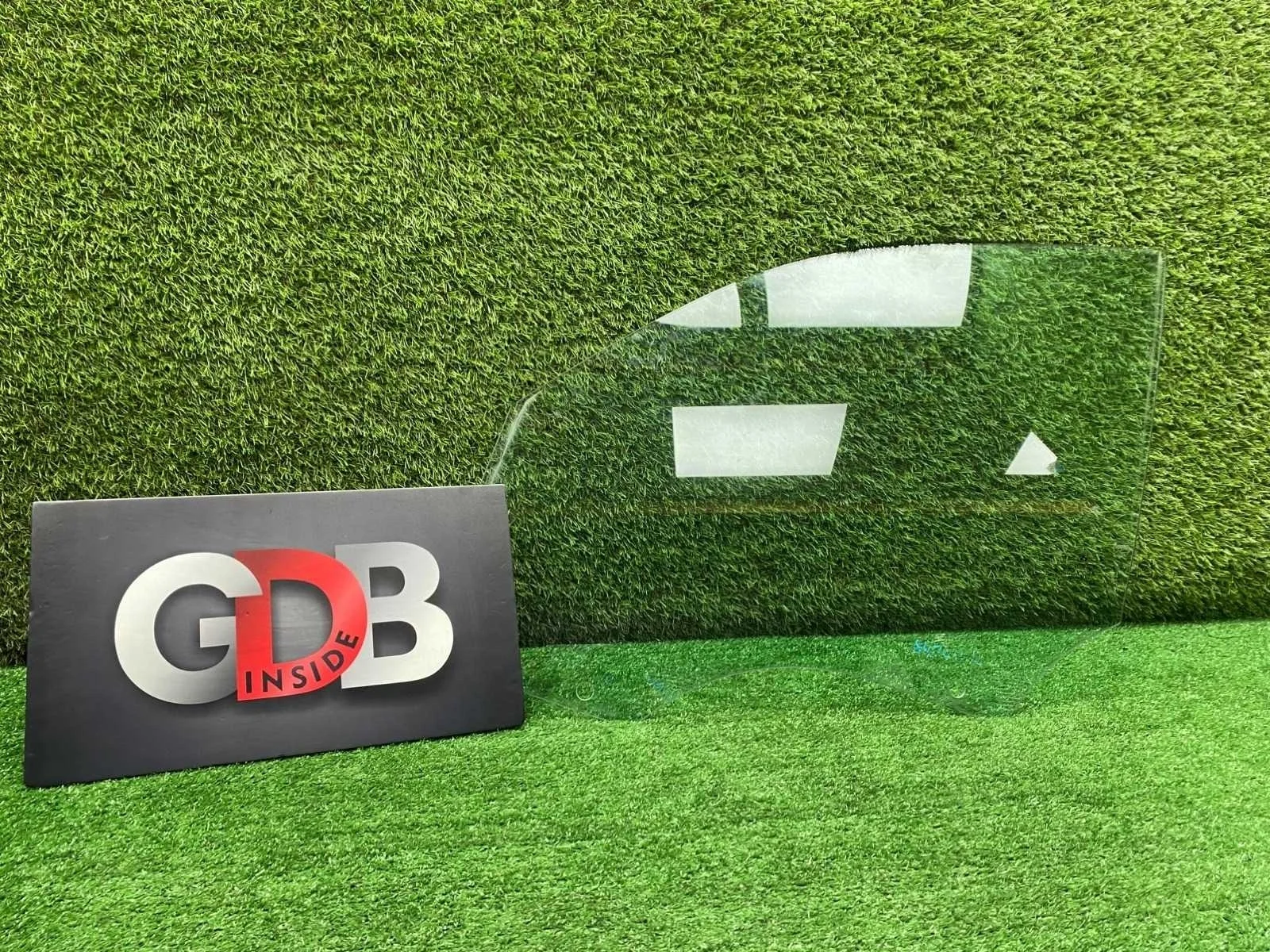 Стекло двери BMW X1 19.12.2012 51332990295 E84 N20B20A, переднее левое