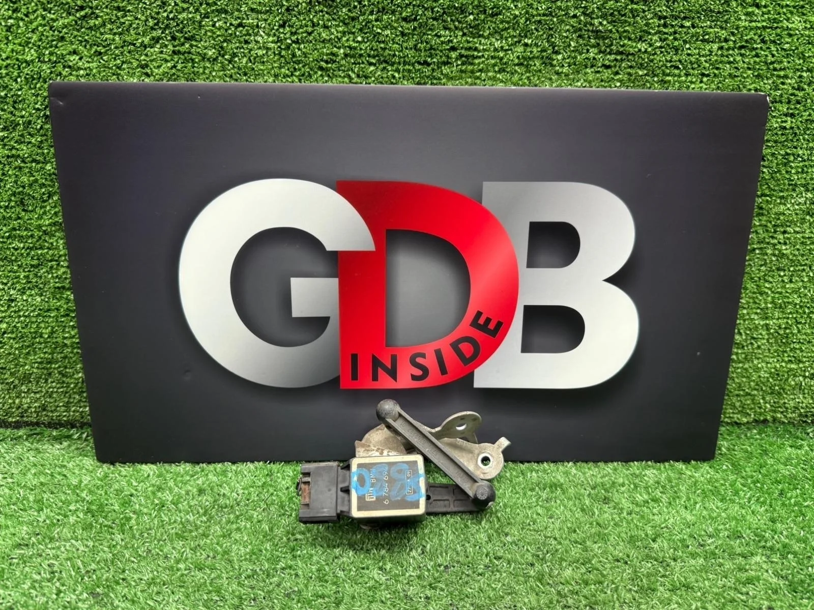 Датчик положения кузова BMW 3 series 04.11.2009 37146784696 E90 N46B20B