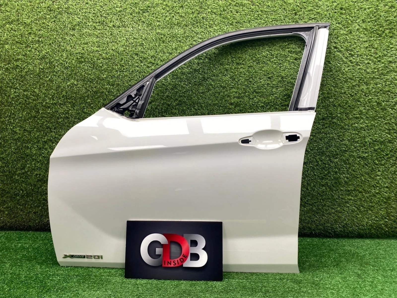 Дверь BMW X1 19.12.2012 41517339357 E84 N20B20A, передняя левая