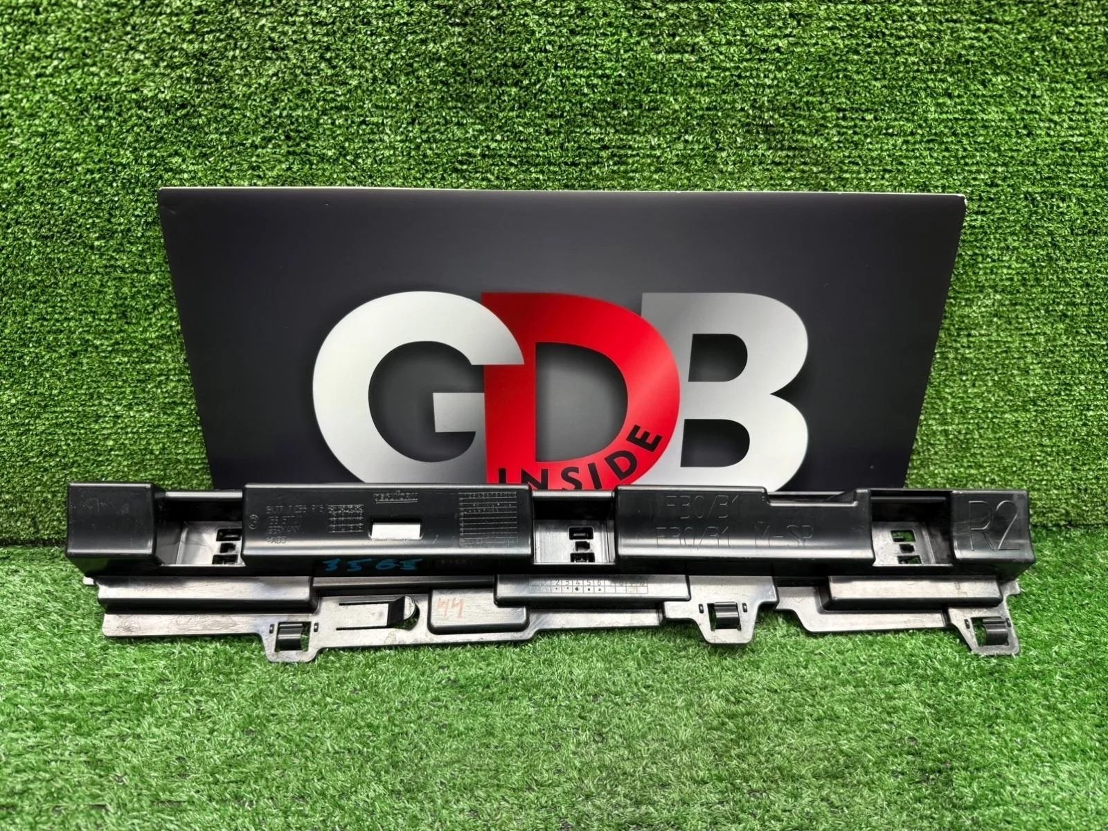 Кронштейн порога BMW 3 series 27.08.2012 51777256916 F30 N55B30A, правый