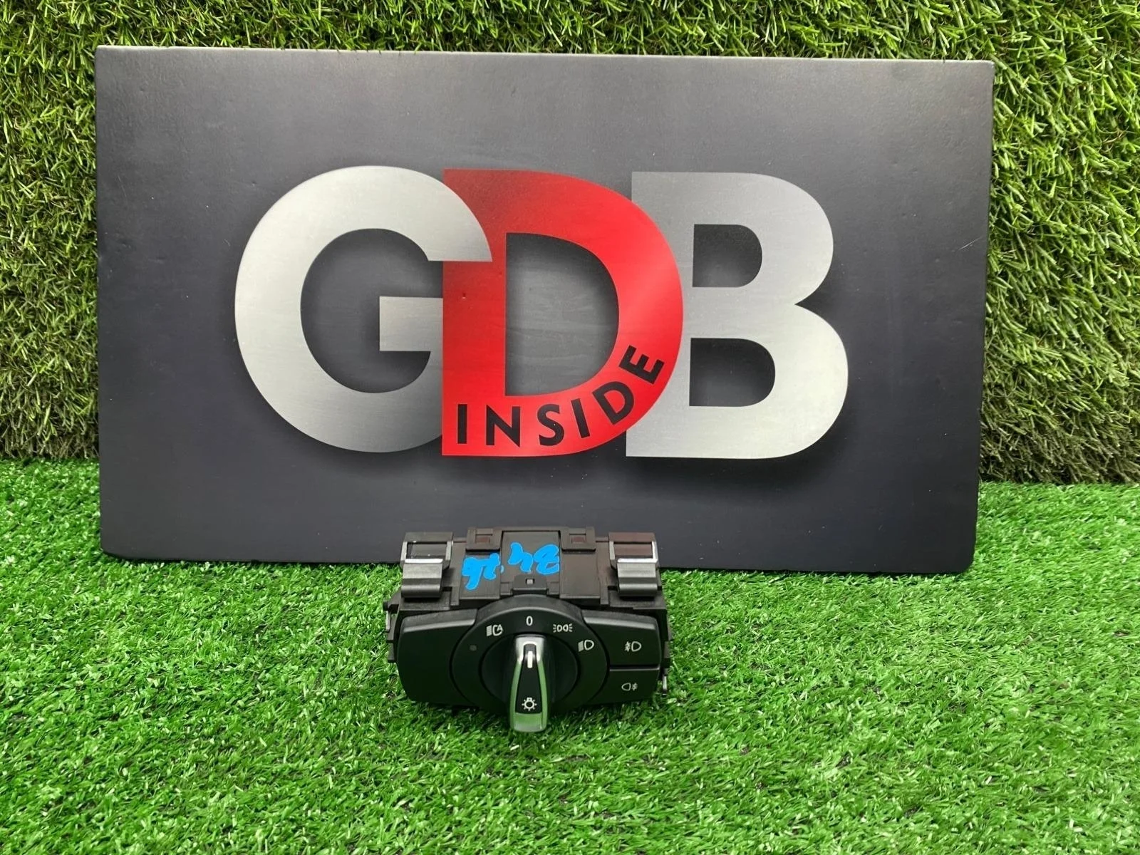 Блок управления освещением BMW X1 19.12.2012 61319169404 E84 N20B20A