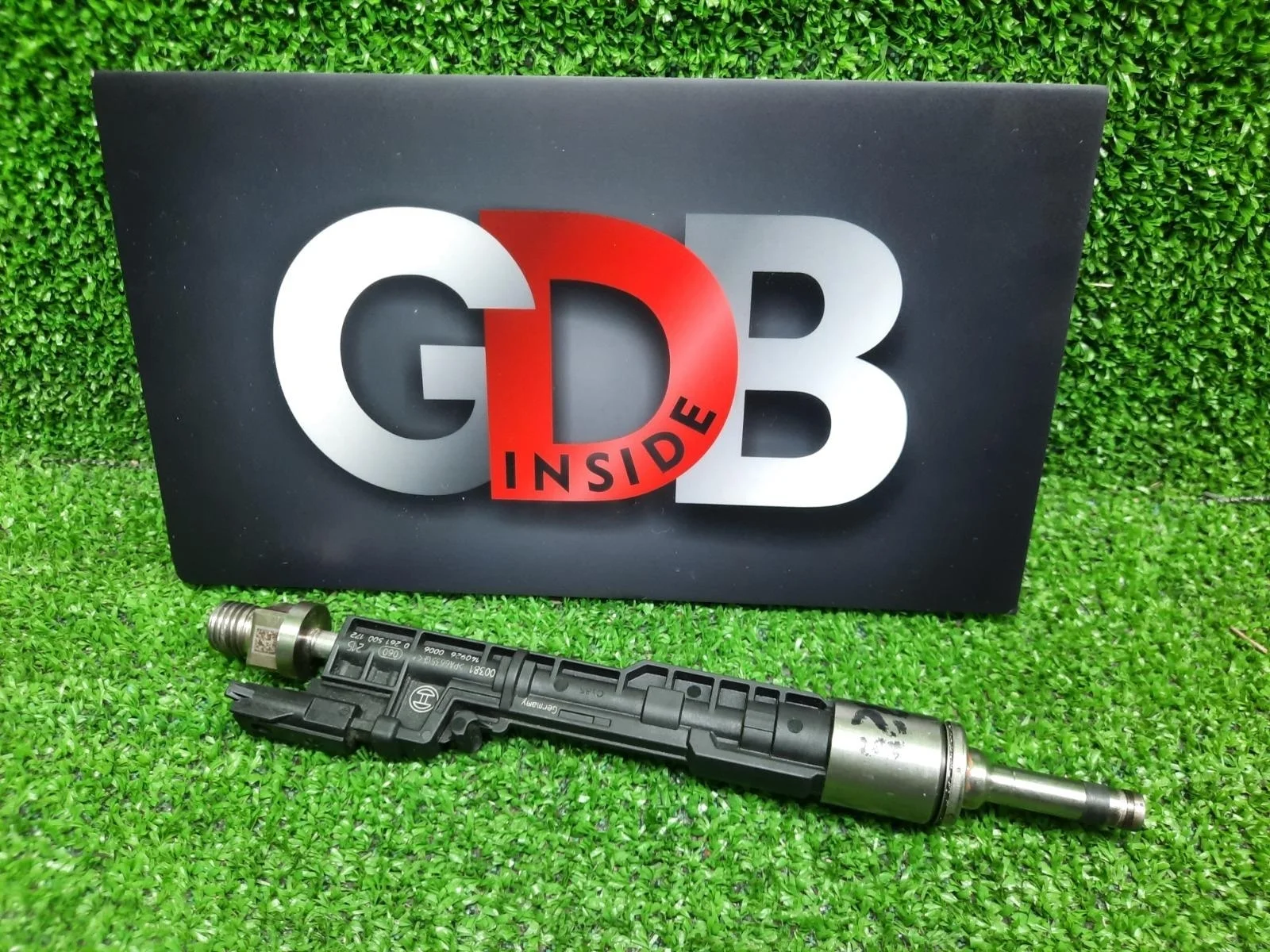 Топливная форсунка Bmw X1 09.10.2014 13647639994 E84 N20B20A