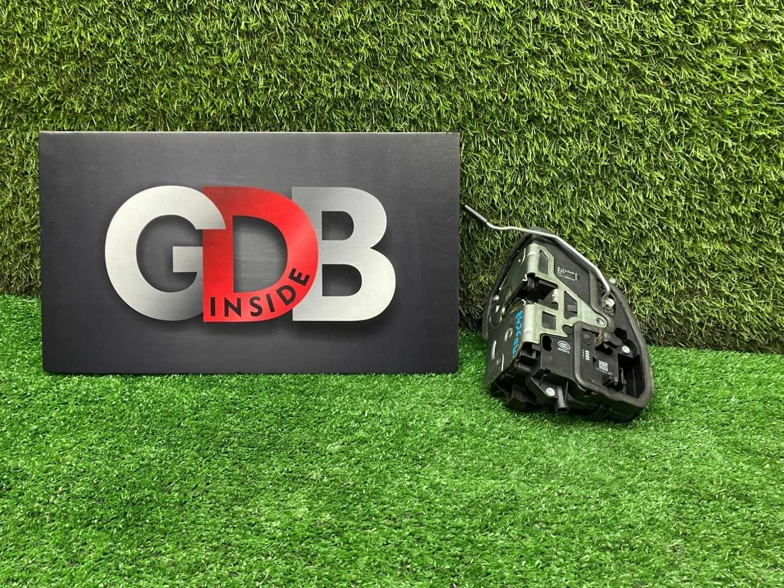 Замок двери BMW X1 19.12.2012 51217229457 E84 N20B20A, передний левый