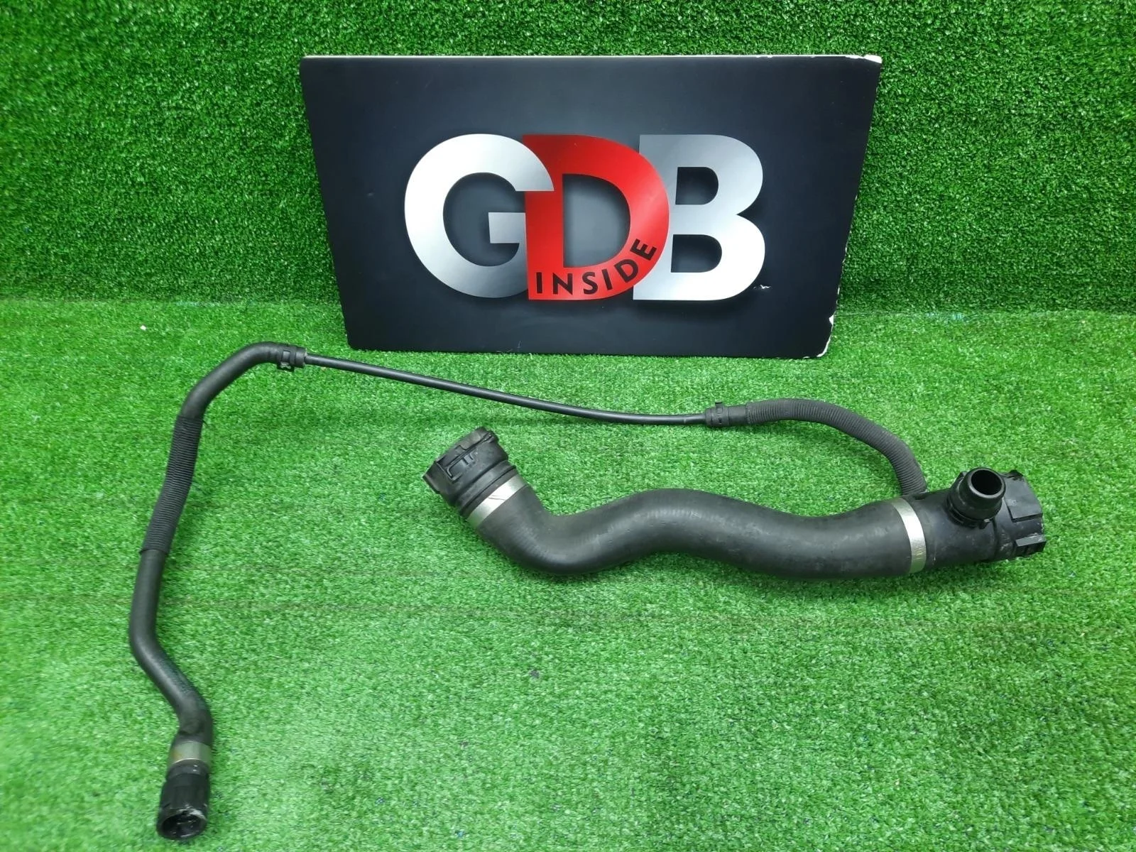 Патрубок системы охлаждения BMW X1 09.10.2014 17127612444 E84 N20B20A