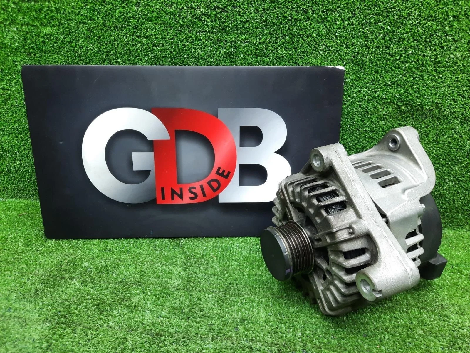 Генератор BMW X5 10.07.2015 12318570676 F15 N57D30A