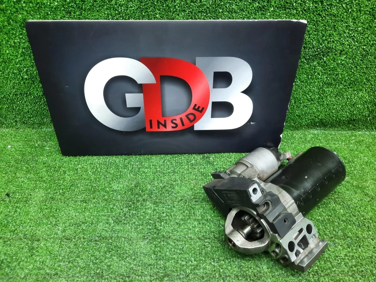 Стартер BMW X5 10.07.2015 12418581098 F15 N57D30A