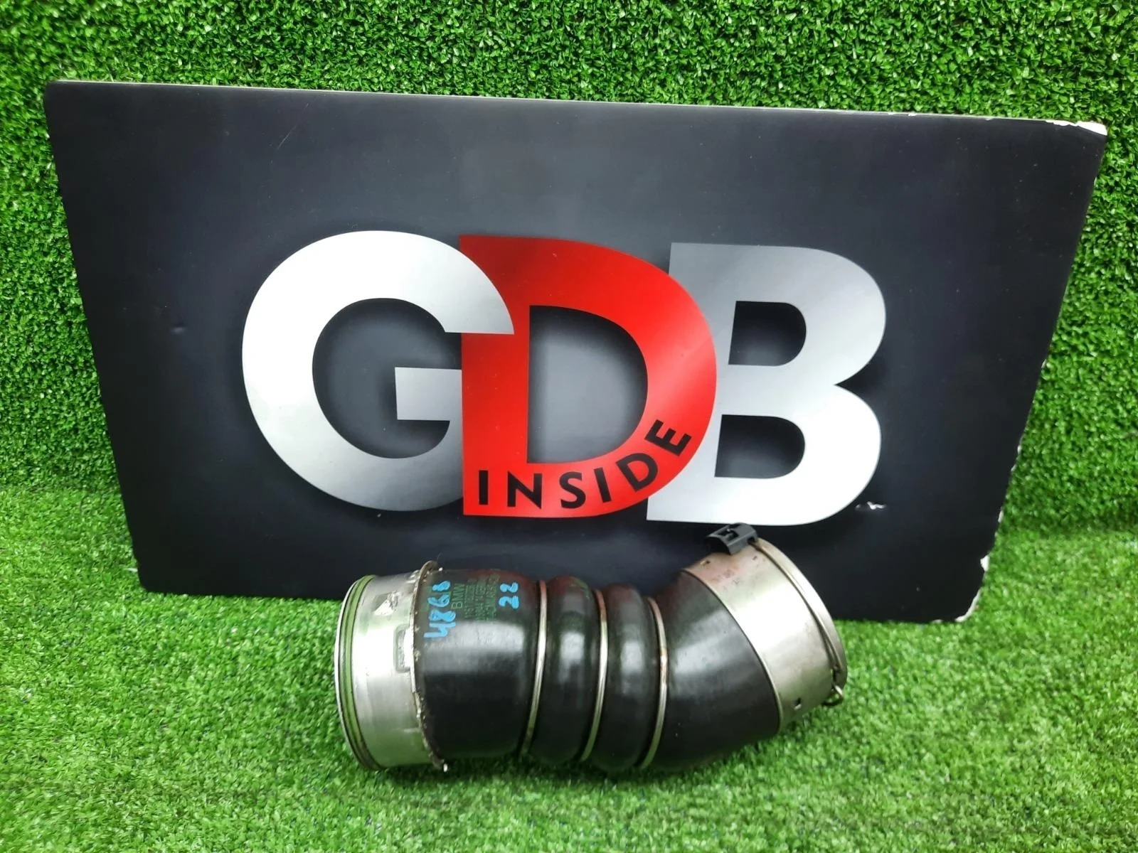 Патрубок интеркулера Bmw X5 10.07.2015 11617823236 F15 N57D30A