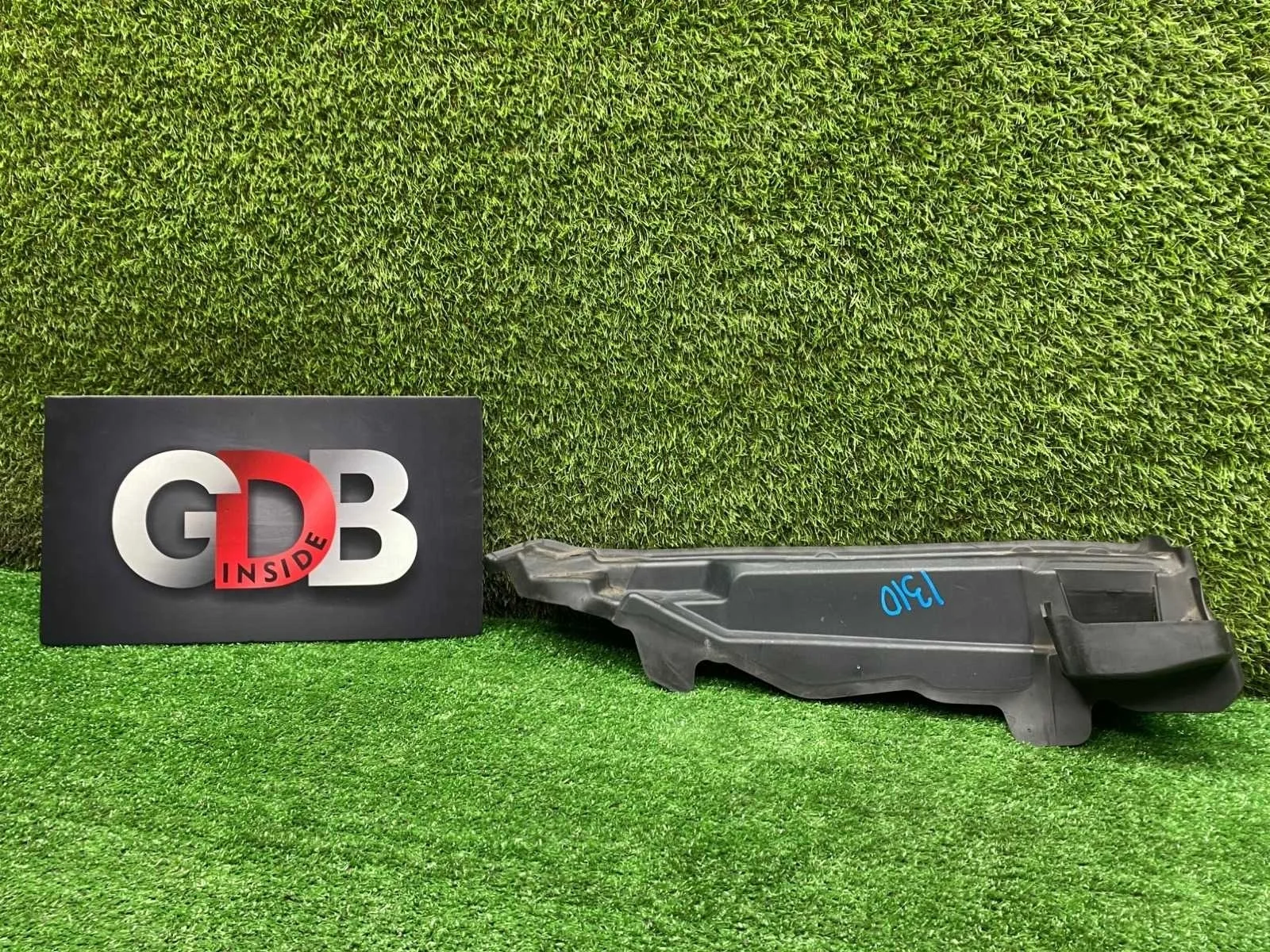 Пыльник крыла Bmw X5 22.10.2013 64319245595 F15 N57D30A, передний левый