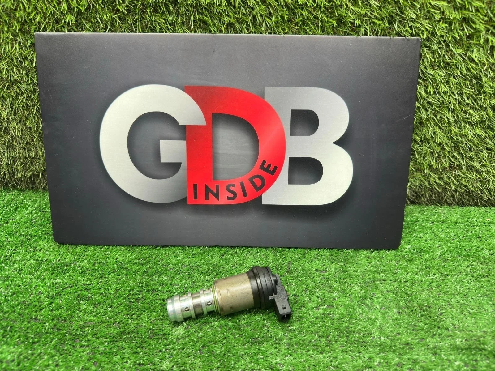 Клапан электромагнитный изменения фаз ГРМ BMW 3 series 04.11.2009 11367560462 E90 N46B20B