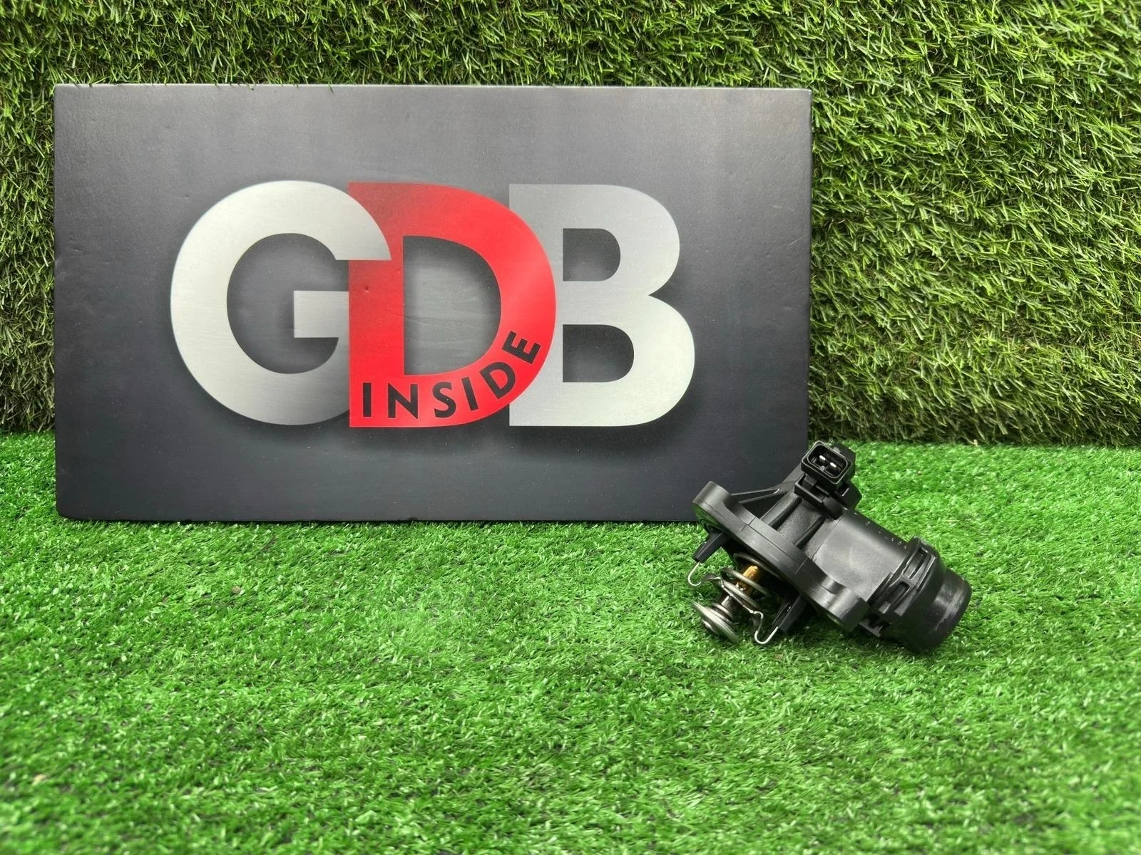 Термостат BMW 3 series 04.11.2009 11537510959 E90 N46B20B