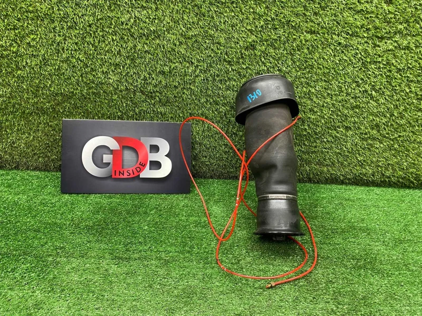 Пневмоподушка BMW X5 22.10.2013 37126795013 F15 N57D30A, задняя