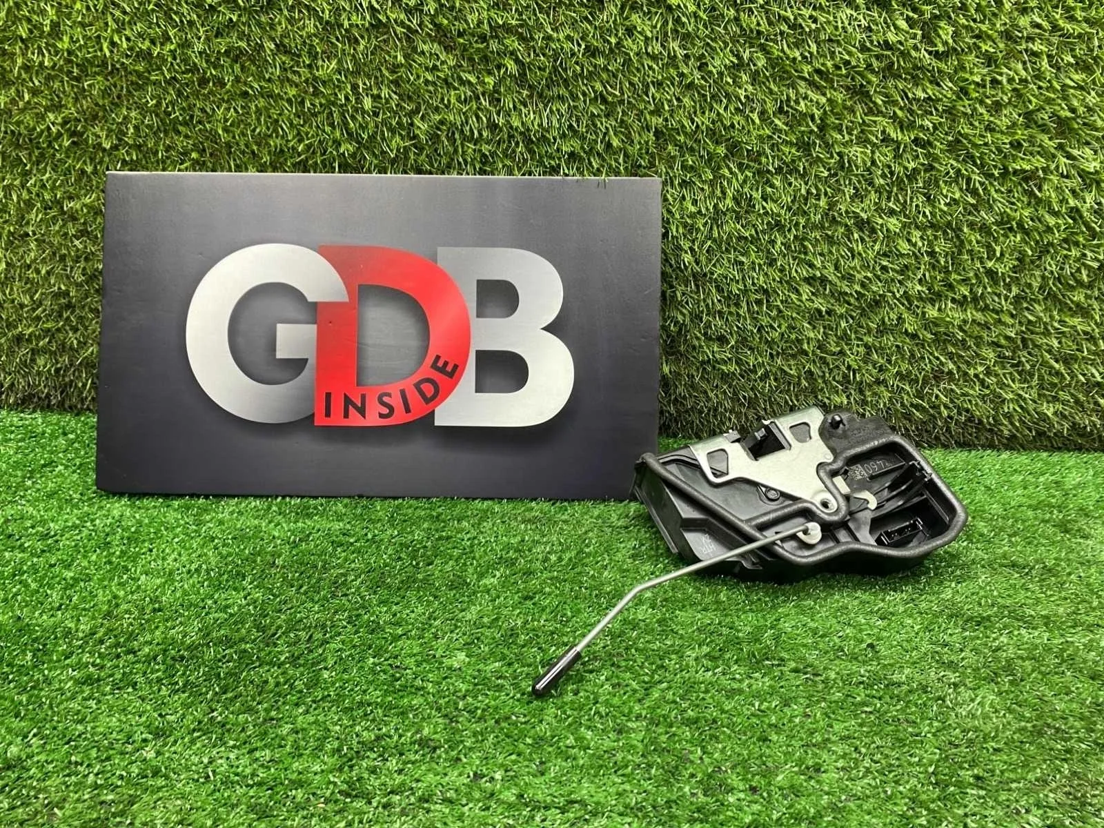 Замок двери BMW 3 series 04.03.2016 51227229460 F30 B48B20A, задний правый