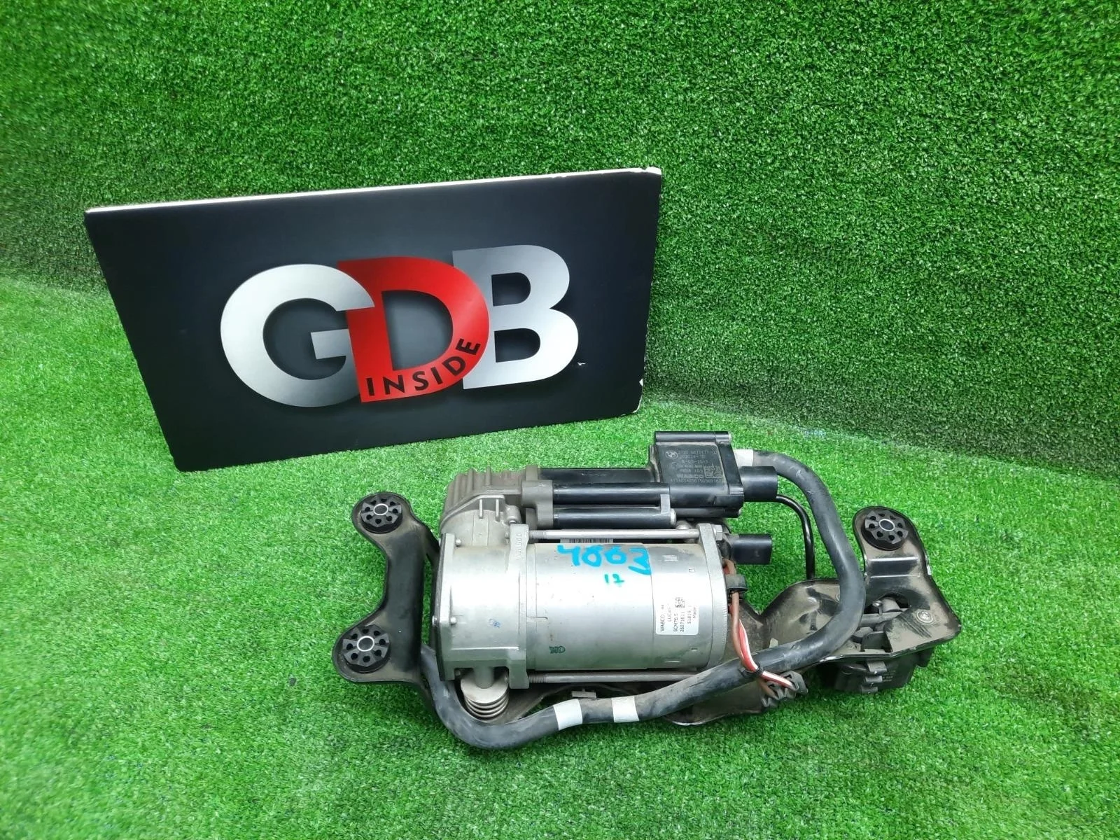 Компрессор подвески Bmw X5 10.07.2015 37206875177 F15 N57D30A, задний