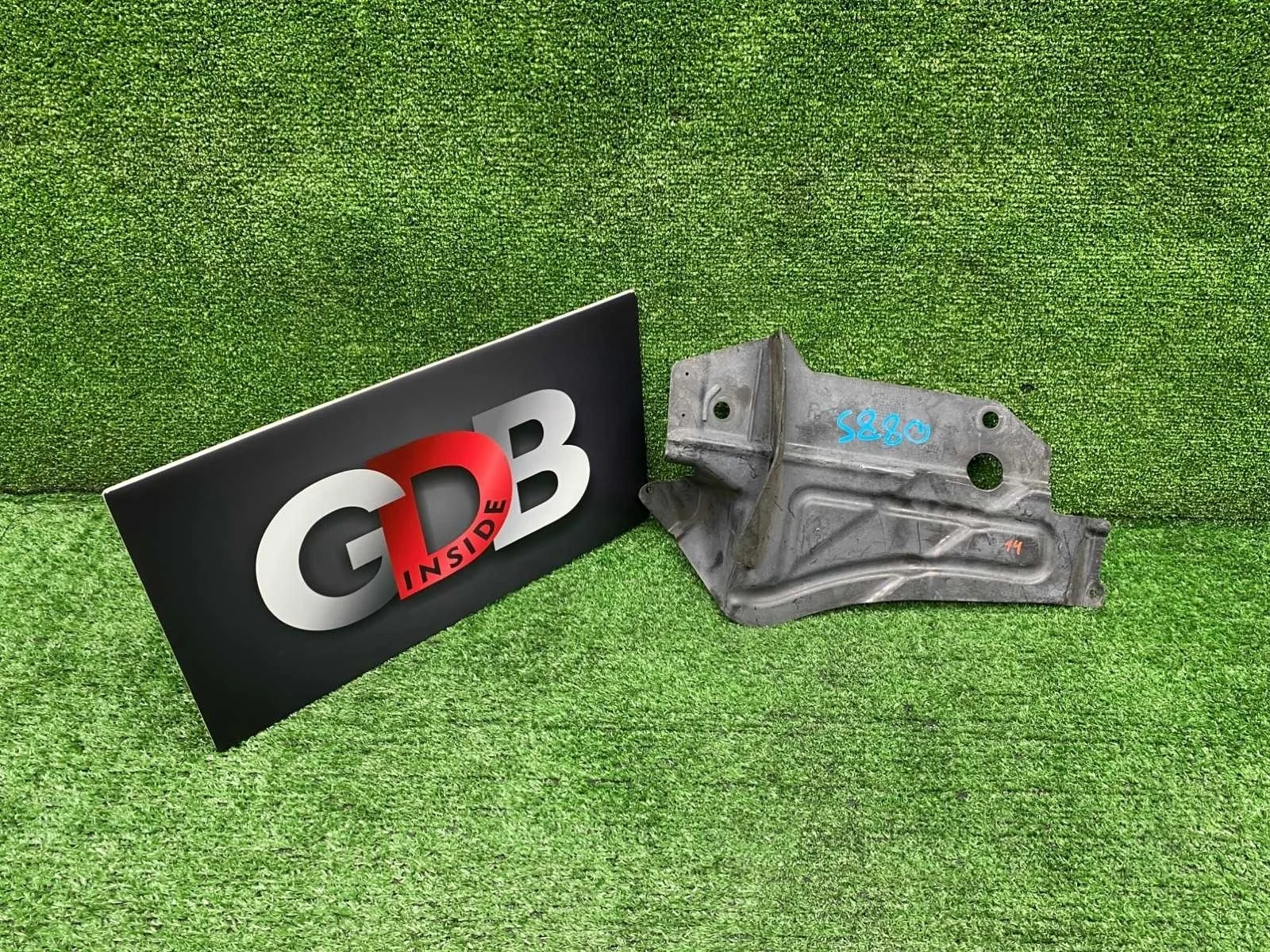 Защита днища Bmw 3 Series 04.11.2009 51717116912 E90 N46B20B, правая