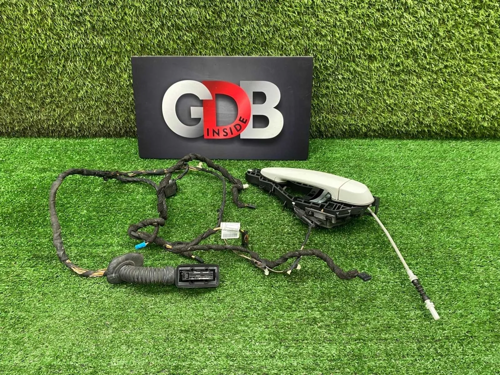 Ручка двери BMW 3 series 04.03.2016 51217207561 F30 B48B20A, задняя левая