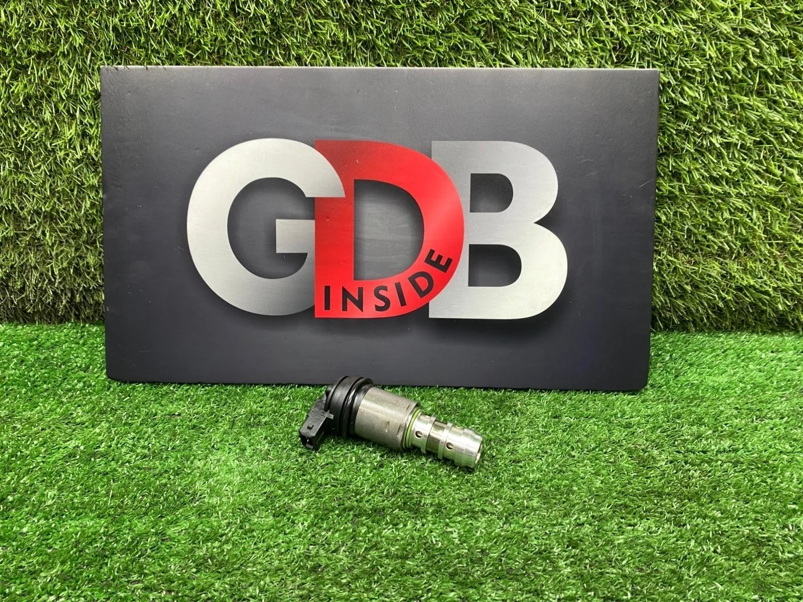 Клапан электромагнитный изменения фаз ГРМ BMW 3 series 07.03.2008 11367560462 E92 N46B20B