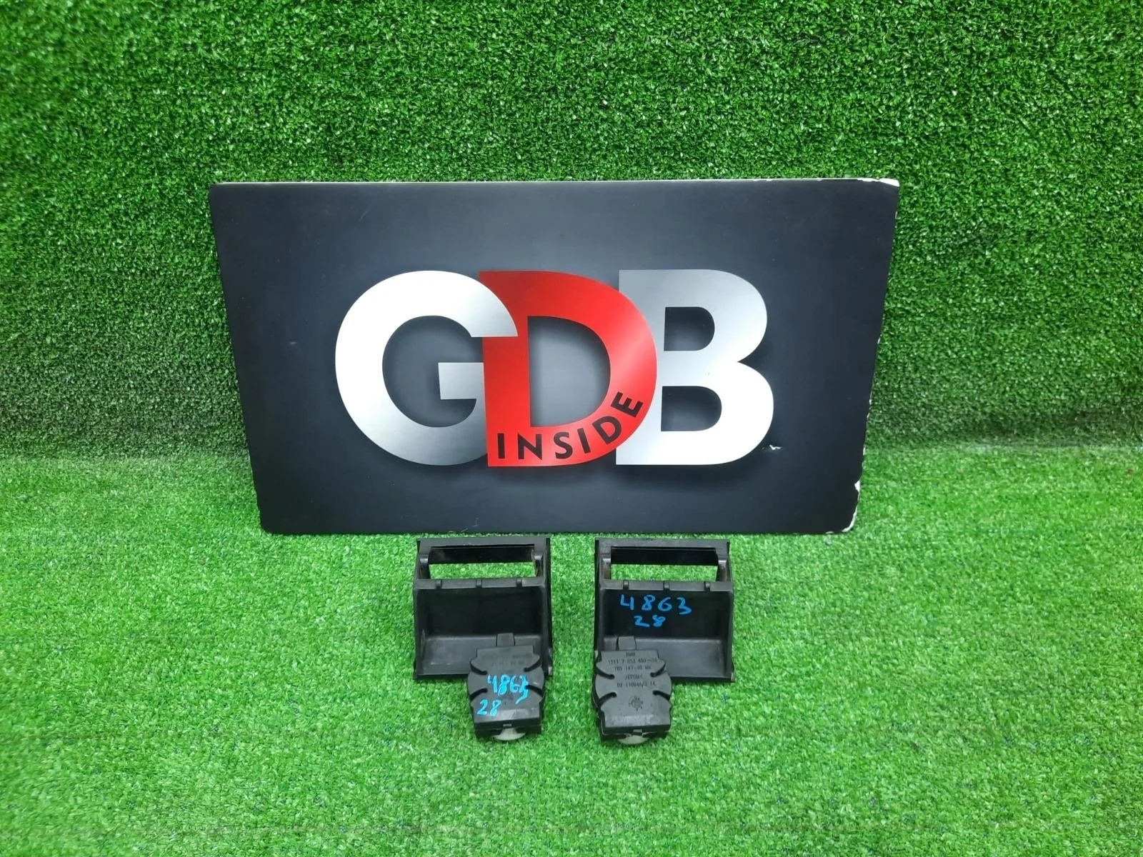 Кронштейн радиатора BMW X5 10.07.2015 17117533537 F15 N57D30A