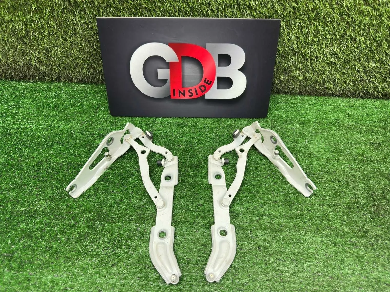 Петли багажной двери BMW 3 series 07.03.2008 41627210675 E92 N46B20B