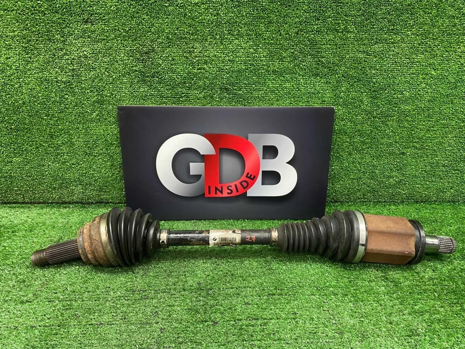 Привод BMW X5 17.09.2012 31607622913 E70 N57D30A, передний левый