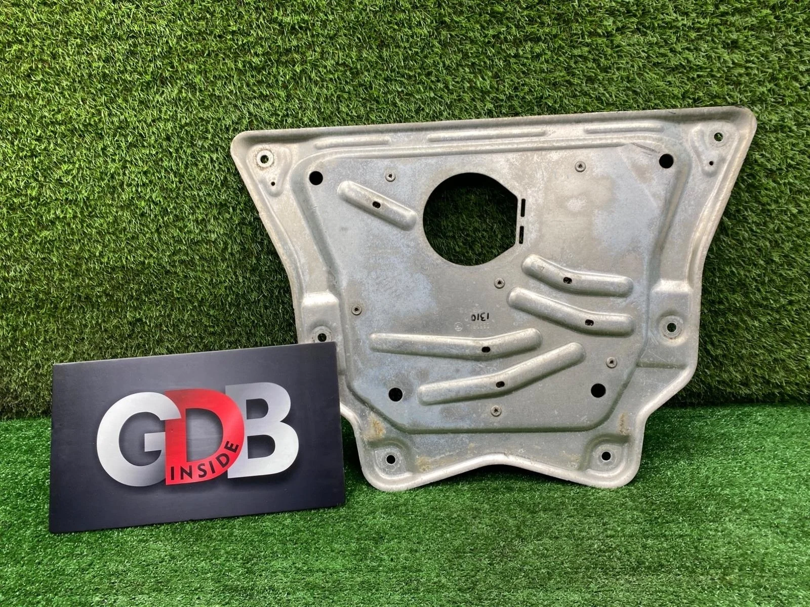 Защита двигателя BMW X5 22.10.2013 31116853814 F15 N57D30A