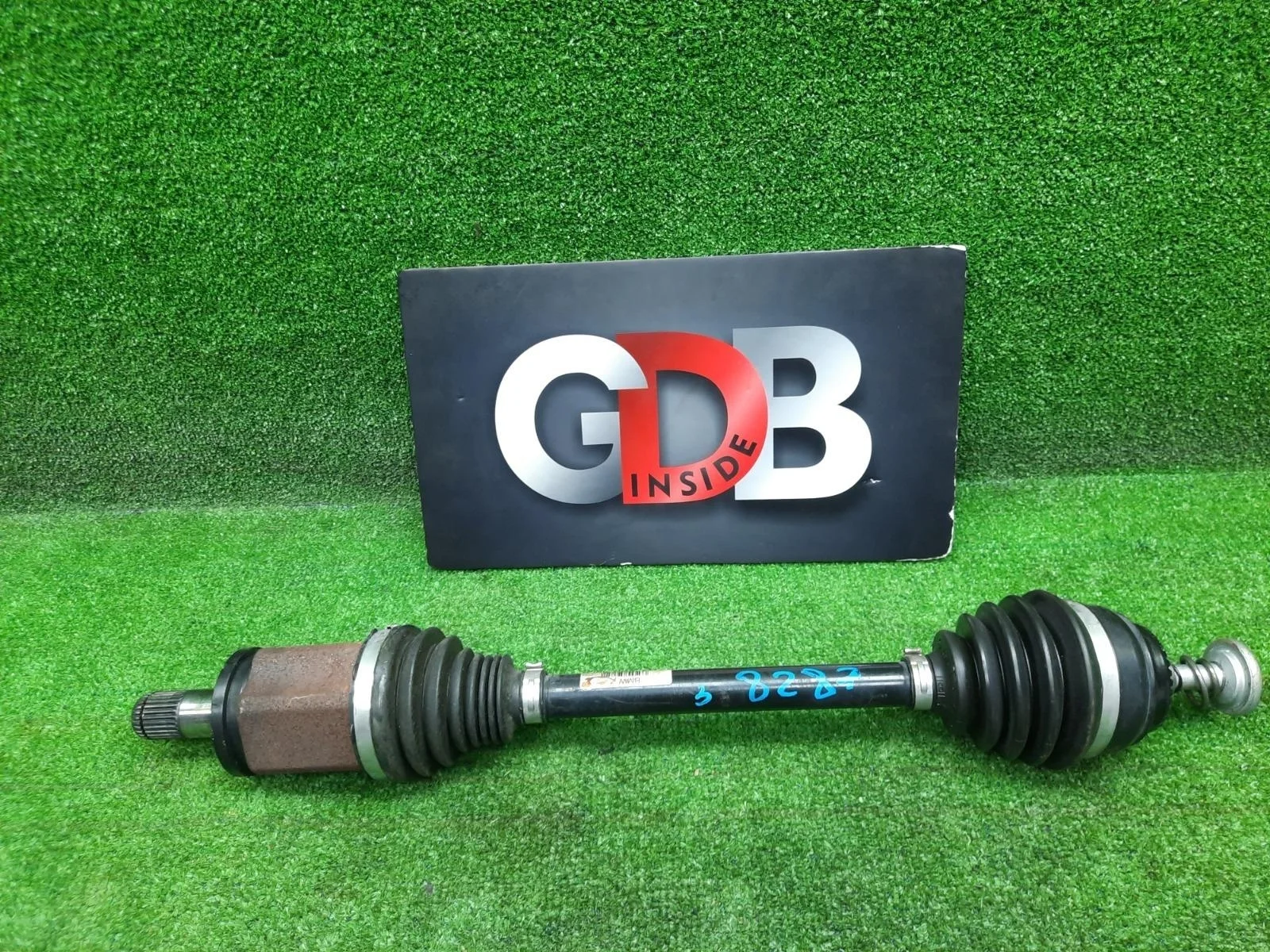 Привод BMW X3 04.04.2012 31607598027 F25 N55B30A, передний левый