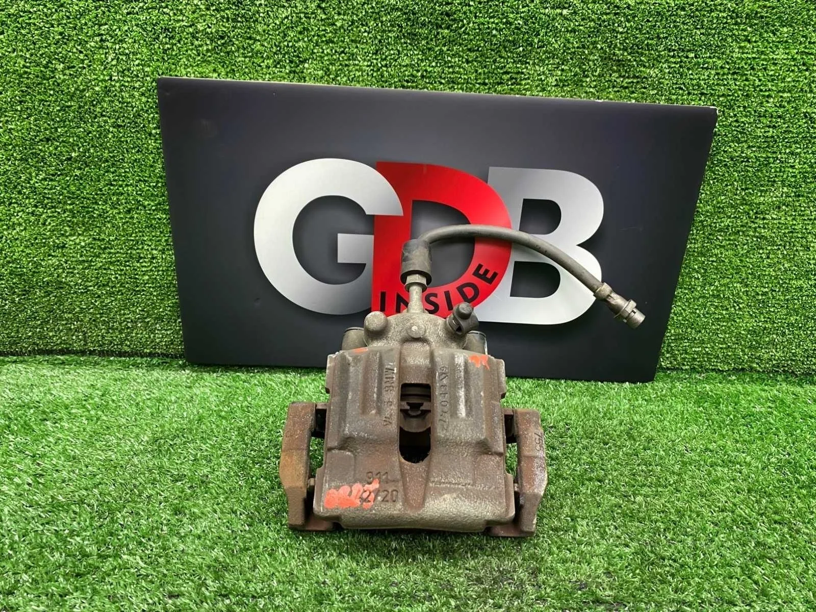 Суппорт BMW 3 series 04.11.2009 34216768697 E90 N46B20B, задний левый