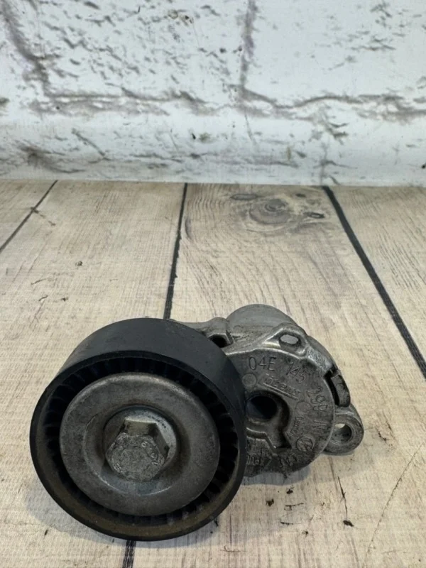 Ролик натяжителя ремня Audi A3 2015 8V