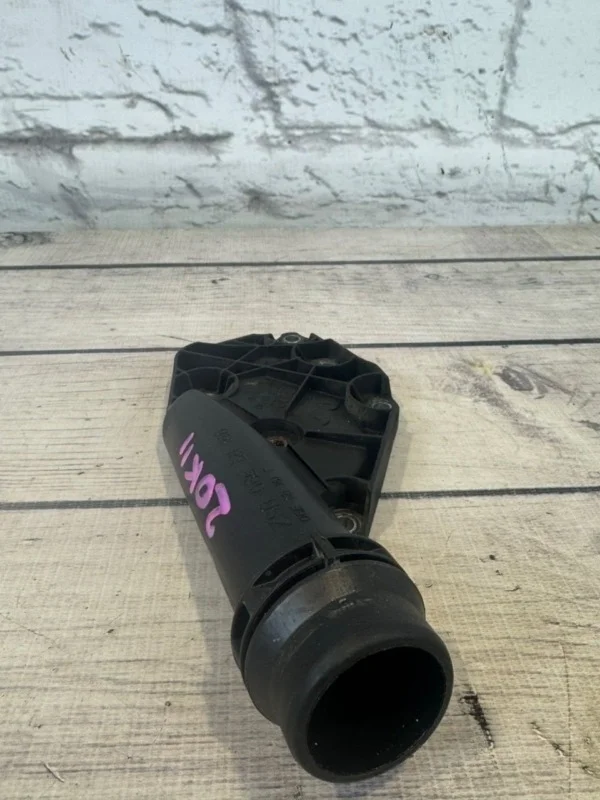 Фланец системы охлаждения Audi A7 2014