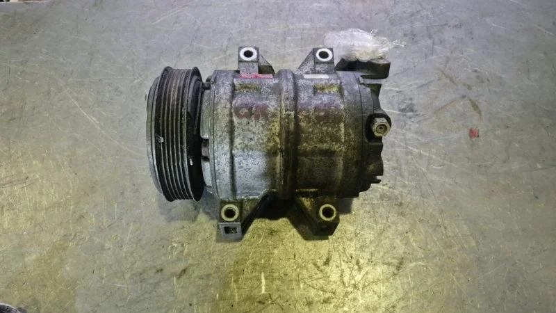 Компрессор кондиционера Nissan Presage 2001 TU30