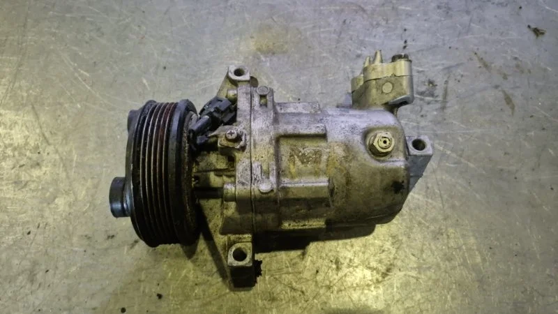Компрессор кондиционера Nissan Tiida 2013 C11X