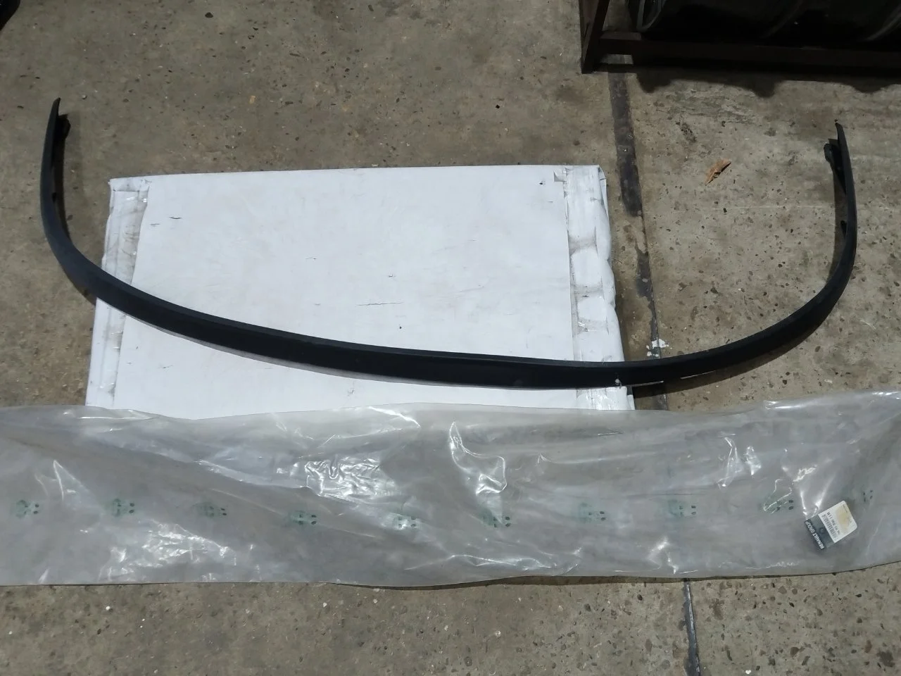 Юбка бампера Renault Fluence 2013 960150011R, передняя