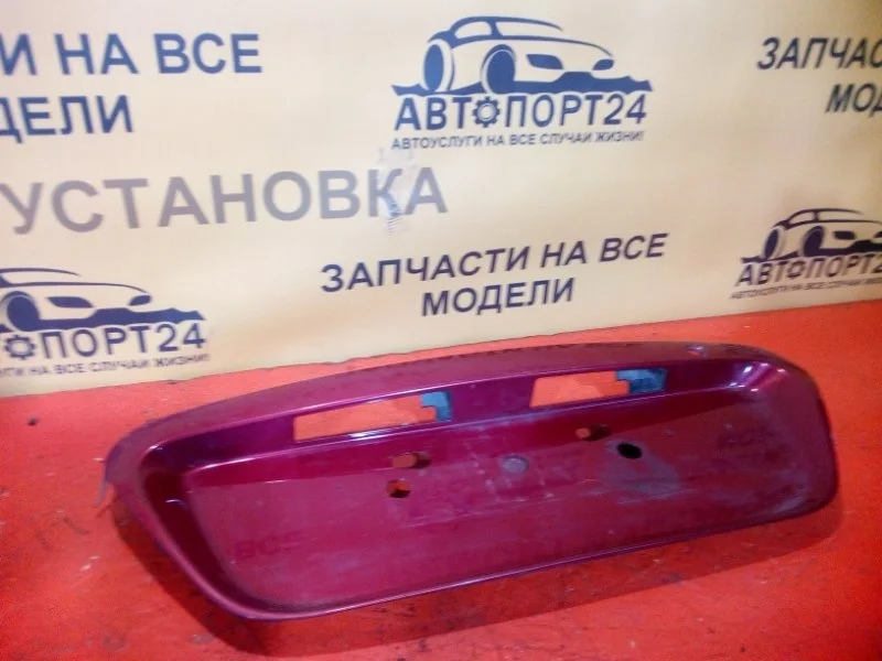 Накладка крышки багажника MITSUBISHI LANCER 2003-2007 MR379016
