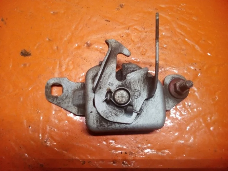 Замок капота RENAULT SANDERO 2007-2014 6001547332