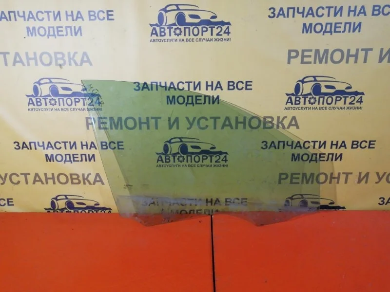 Стекло двери RENAULT MEGANE 2002-2008 8200211198, переднее правое