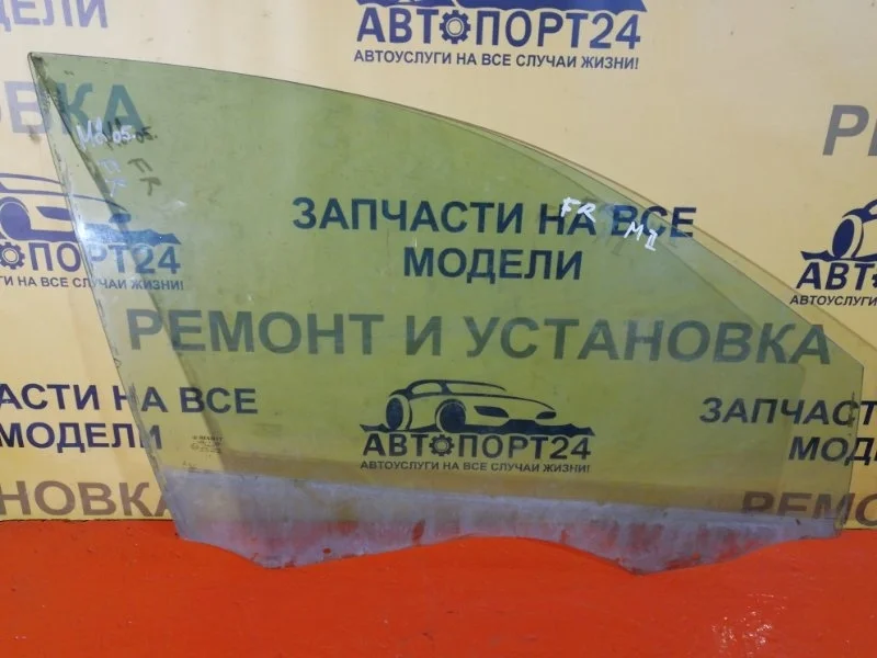 Стекло двери RENAULT MEGANE 2002-2008 8200211198, переднее правое