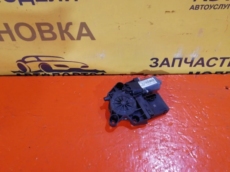 Моторчик стеклоподъемника RENAULT FLUENCE 2014-2018 807301111R L30R K4M 838, передний правый