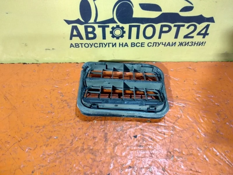 Решетка вентиляционная RENAULT FLUENCE 2009-2013 7700838358 L30R M4R