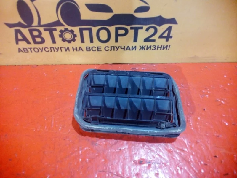 Решетка вентиляционная RENAULT MEGANE 2009-2016 7700838358 УНИВЕРСАЛ K9K, задняя