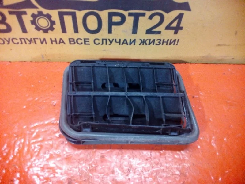 Решетка вентиляционная RENAULT KOLEOS 2008-2016 7700838358 HY0 M9R