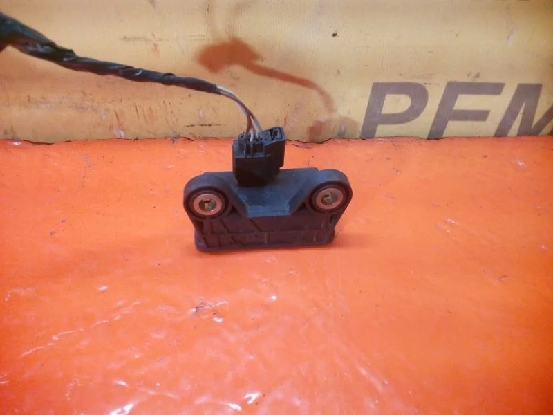 Датчик ускорения RENAULT MEGANE 2008- 2015 479310001R