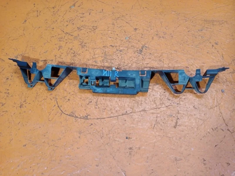 Кронштейн заднего бампера RENAULT MEGANE 2003-2009 8200146040 LM05 K4M, задний