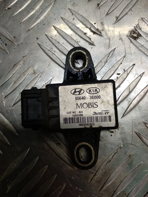 Датчик ускорения KIA SORENTO 2006 956403E000 BL LH08 D4CB5925840